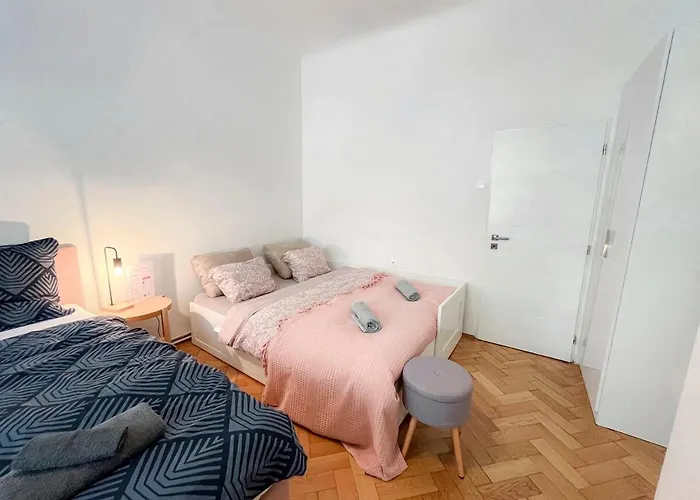 Skolska Junior Prag